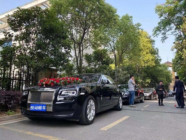 加長(zhǎng)林肯婚車